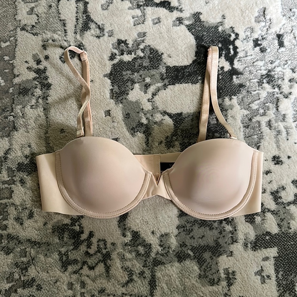 Victoria’s Secret Sexy Illusions Lightly Lined Strapless Bra
